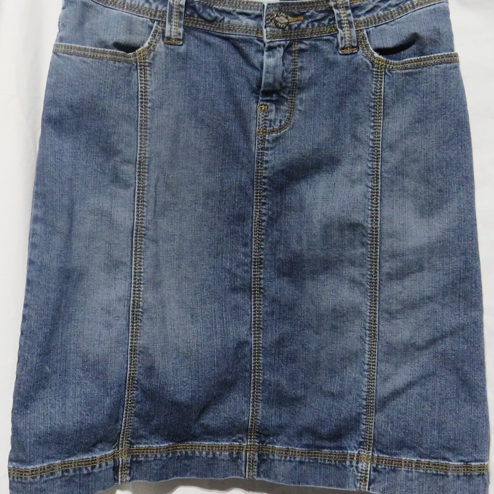 Cabi knee-length denim skirt